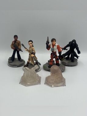 RARE Disney Infinity 3.0 Star Wars Force Awakens Toy Lot- Poe Finn Rey Kyle Ren